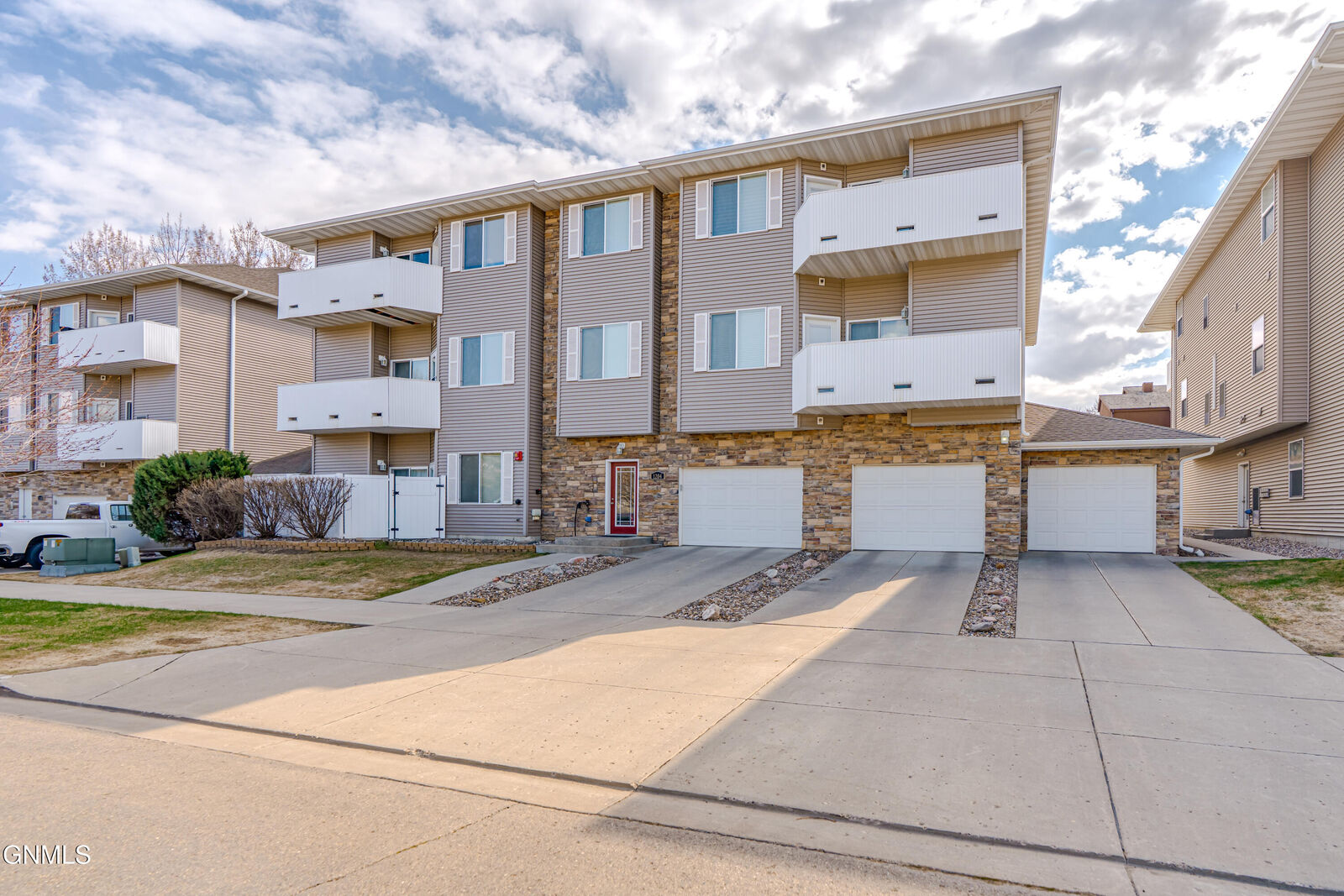 Property Photo:  1204 Owens Avenue 7  ND 58501 