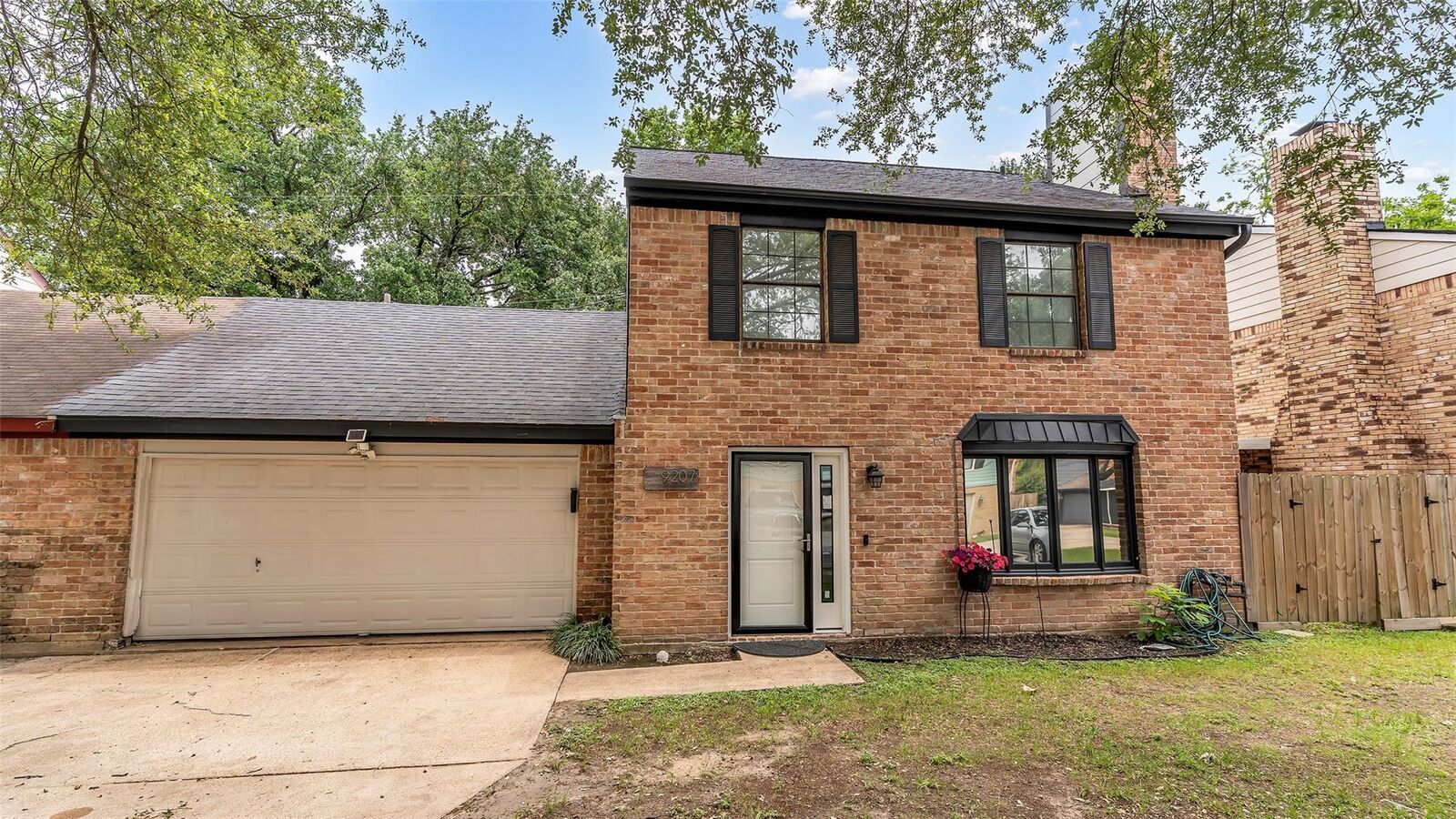 Property Photo:  9207 Barr Circle  TX 77080 