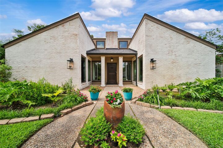 Property Photo:  702 Calthorte Court  TX 77450 