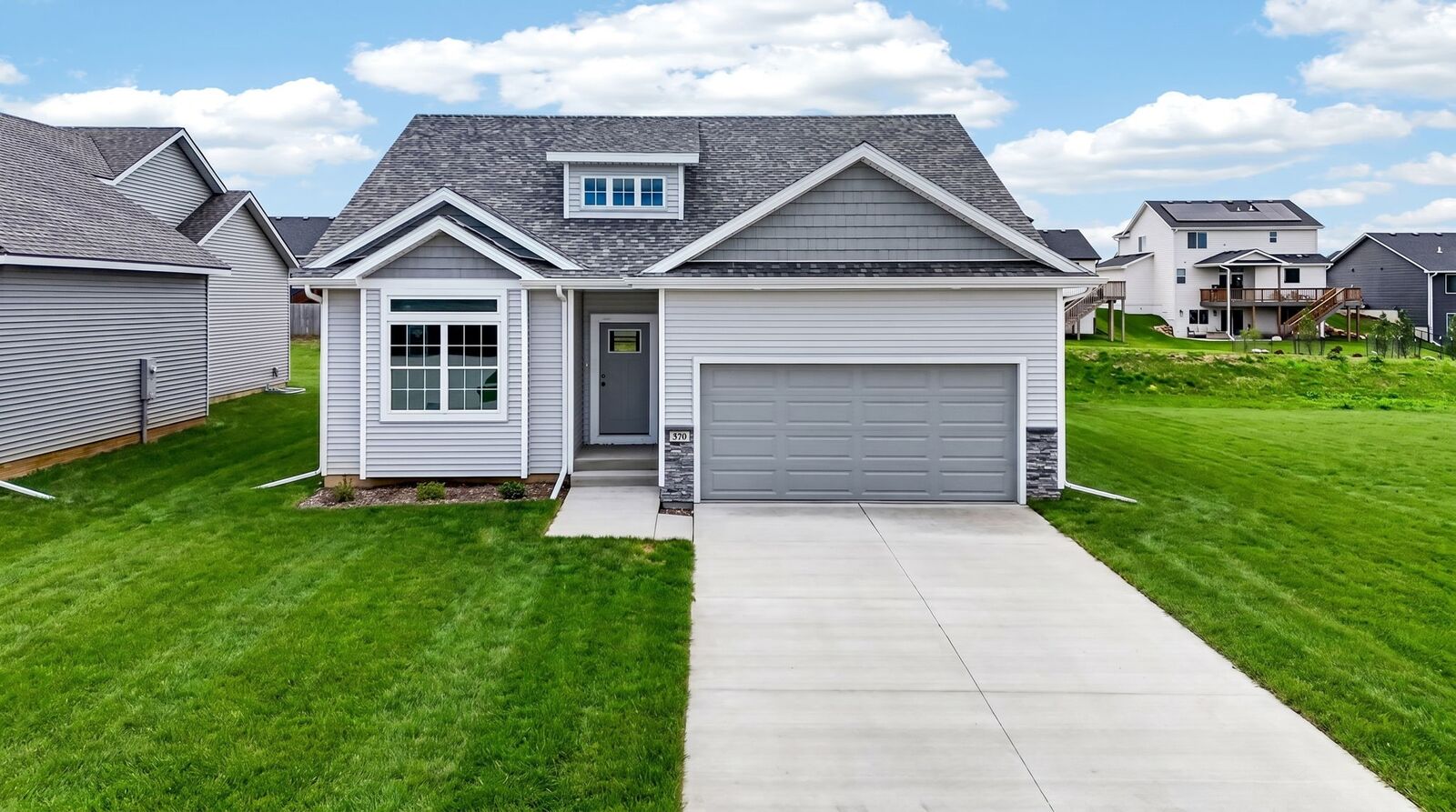 Property Photo:  570 SE Hollow Court  IA 50265 