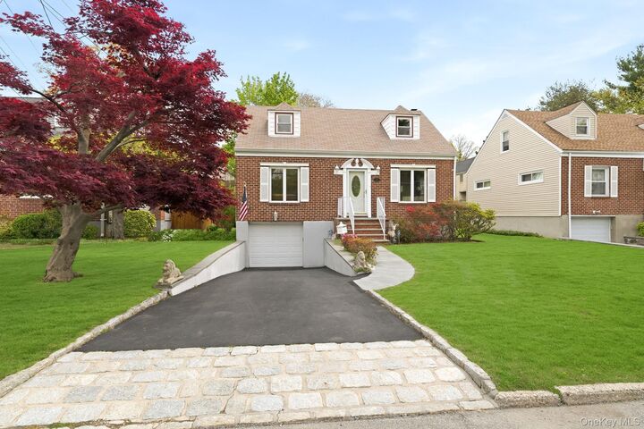 Property Photo:  95 Smith Avenue  NY 10605 