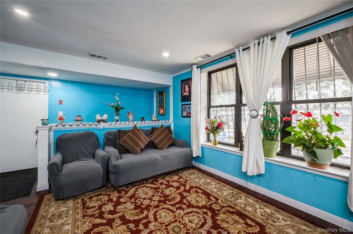 Property Photo:  782 E 179th Street  NY 10460 