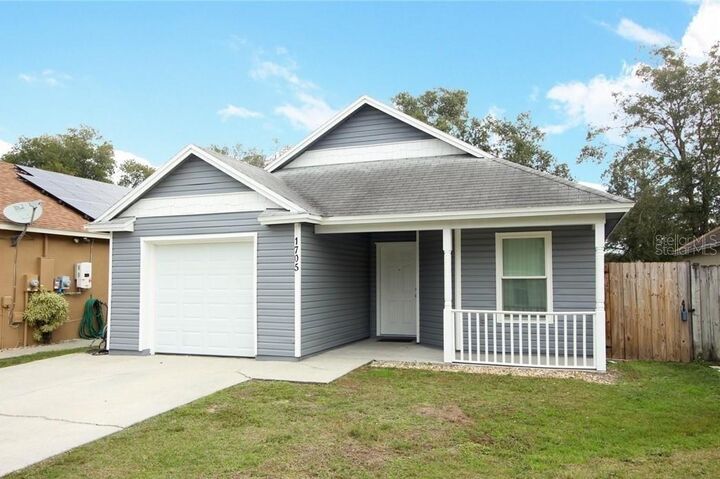 Property Photo:  1705 Circe Lake Court  FL 32826 