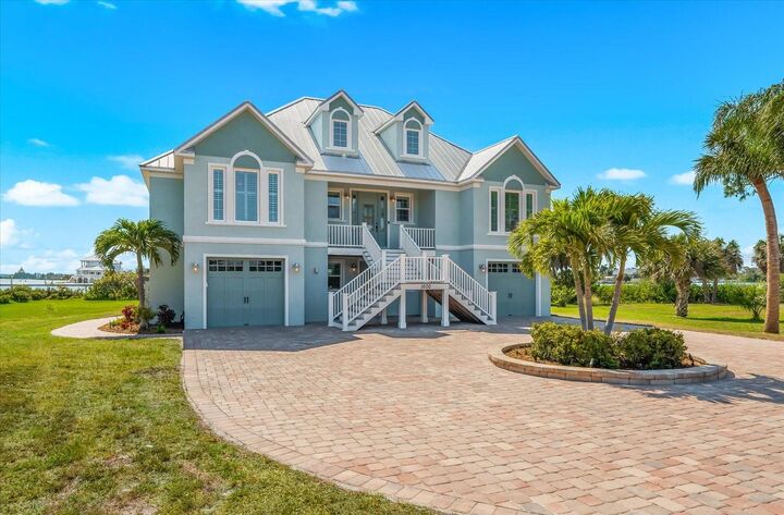 Property Photo:  1600 New Point Comfort Road  FL 34223 