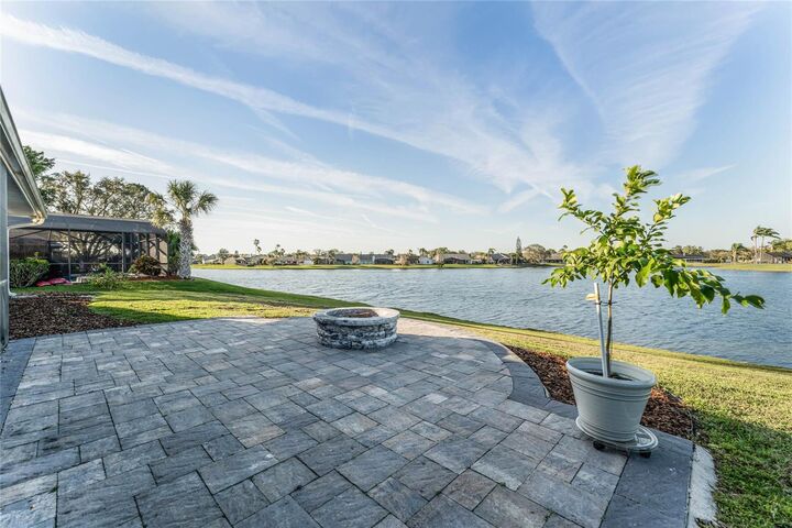 Property Photo:  14712 Eagles Crossing Drive  FL 32837 