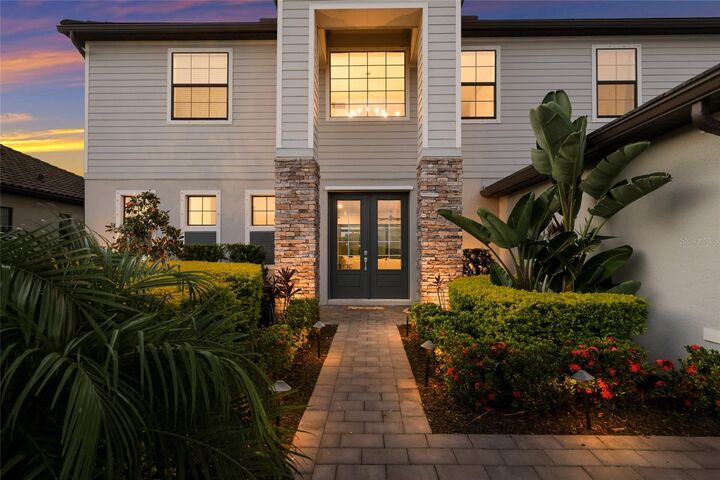 Property Photo:  4913 Coastal Days Lane  FL 34211 