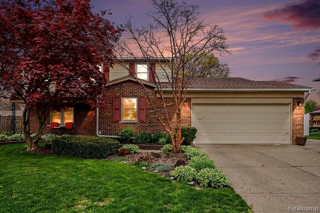 Property Photo:  40270 Sara Rose Drive  MI 48038 4055 