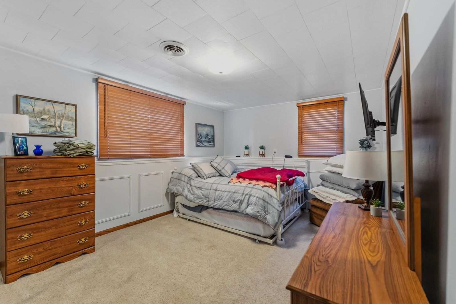 Property Photo:  16 Nickel Place  SD 57783 