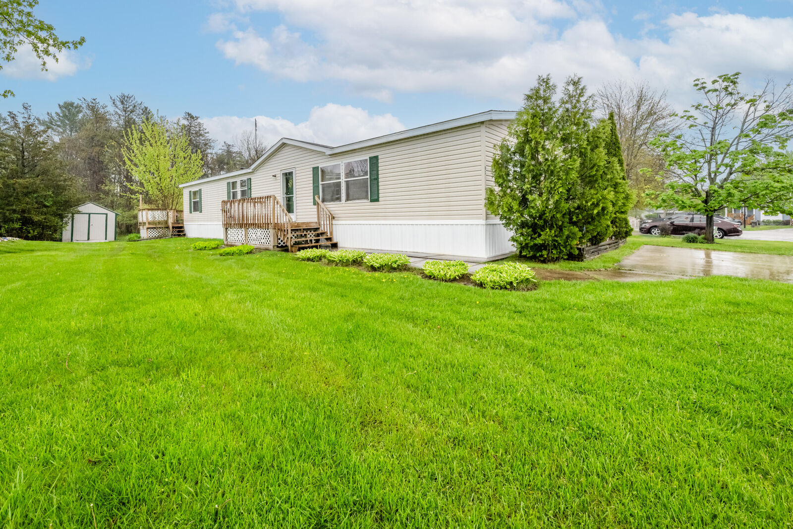 Property Photo: 8000 Warren Woods Road MI 49128