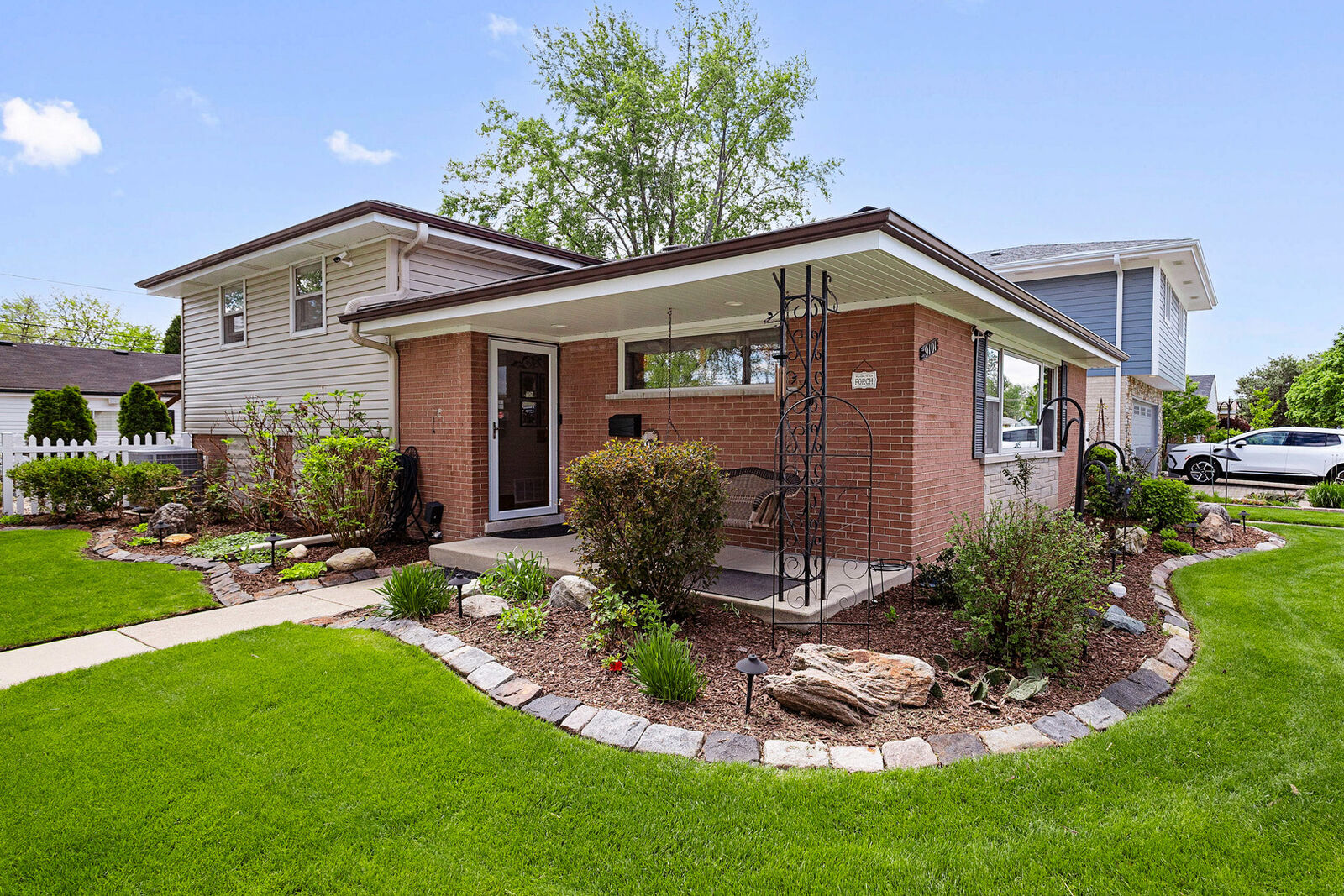 Property Photo:  9101 27th Street  IL 60513 