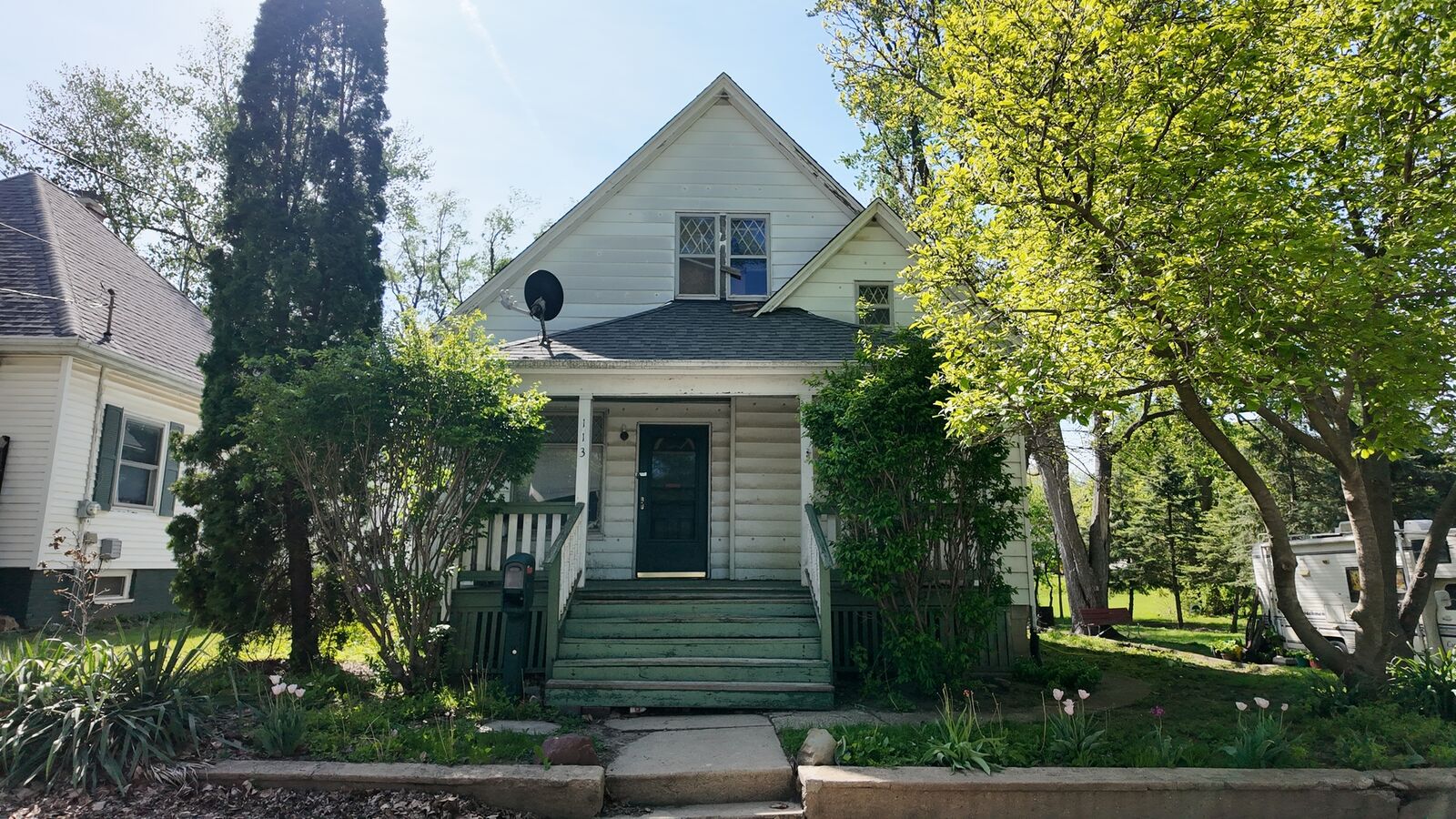 Property Photo: 113 S Isabella Street IL 61727