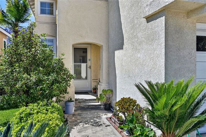 Property Photo:  818 Amber Oaks  CA 91767 