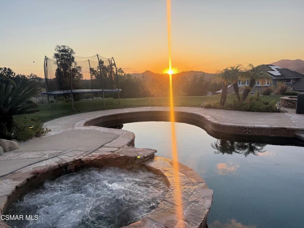 Property Photo:  3356 Mountain Trail Avenue  CA 91320 