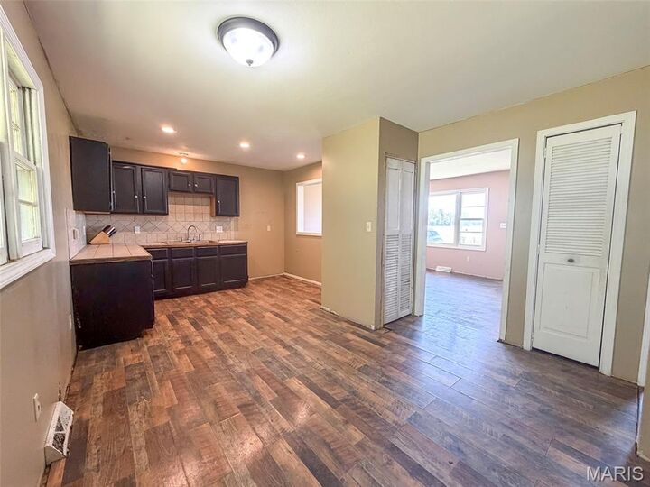 Property Photo: 17251 County Road 214 MO 63730