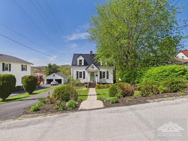 Property Photo:  878 Shenandoah  WV 24701 