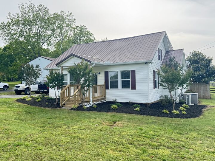 Property Photo:  19 Westside Rd  TN 38464 