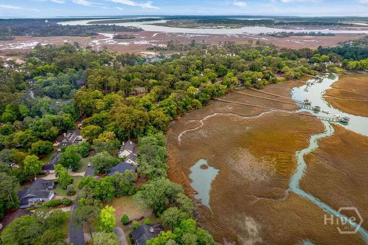 Property Photo:  109 N Marsh Road  GA 31410 