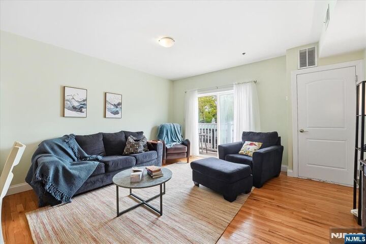 Property Photo:  902 N 5th Street 207  NJ 07107 