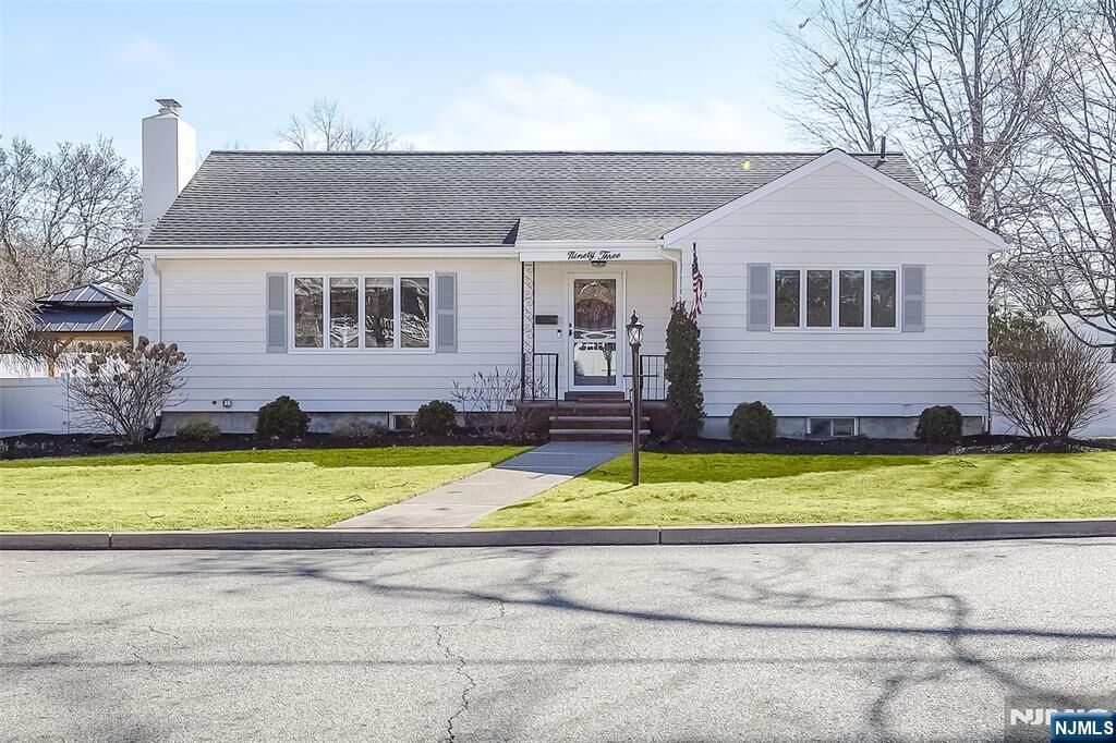 Property Photo:  93 Cornell Avenue  NJ 07506 