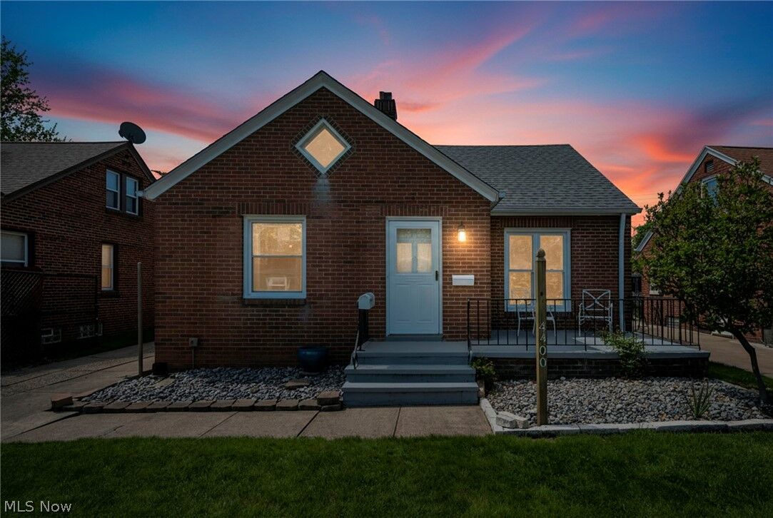 Property Photo:  4400 W 145th Street  OH 44135 