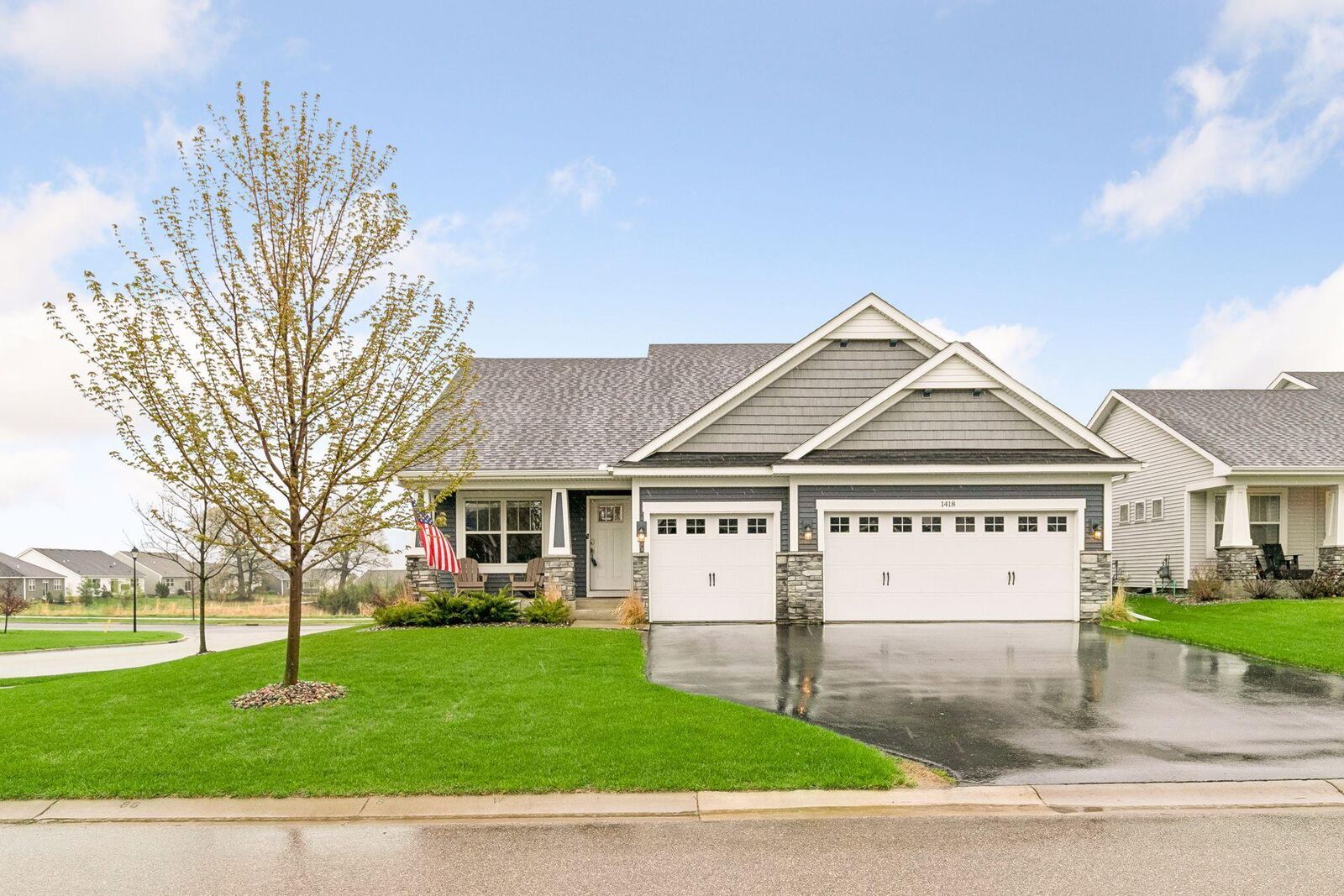 Property Photo:  1418 Nutmeg Circle  MN 55315 