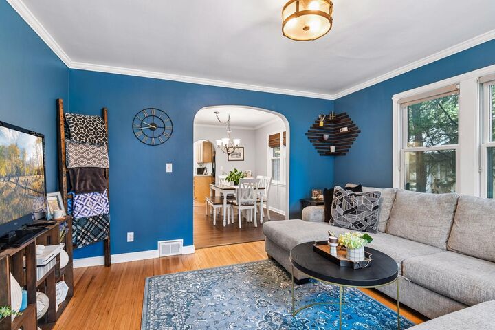 Property Photo:  4721 Lakeview Avenue N  MN 55429 