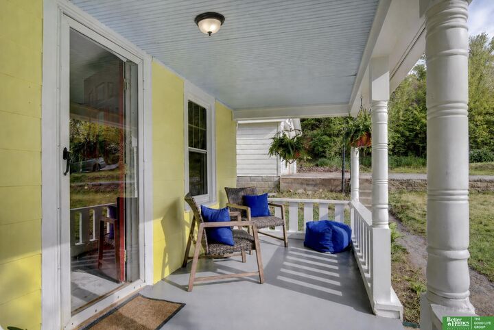 Property Photo:  9424 N 30 Street  NE 68112 