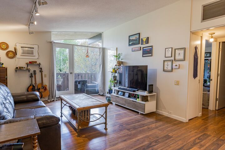 Photo de la propriété:  353 Boyce Crescent 11  BC V1Y 5Z7 