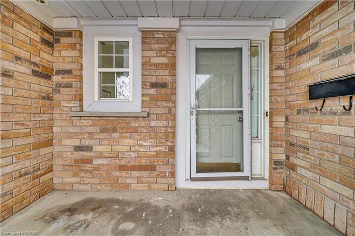 Photo de la propriété:  540 Mariner Drive  ON N2K 3Y8 