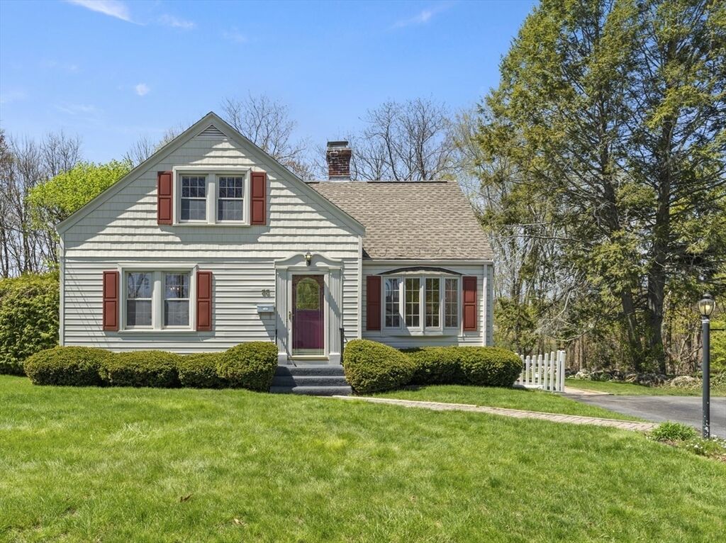 Property Photo: 33 Hapgood Rd MA 01605