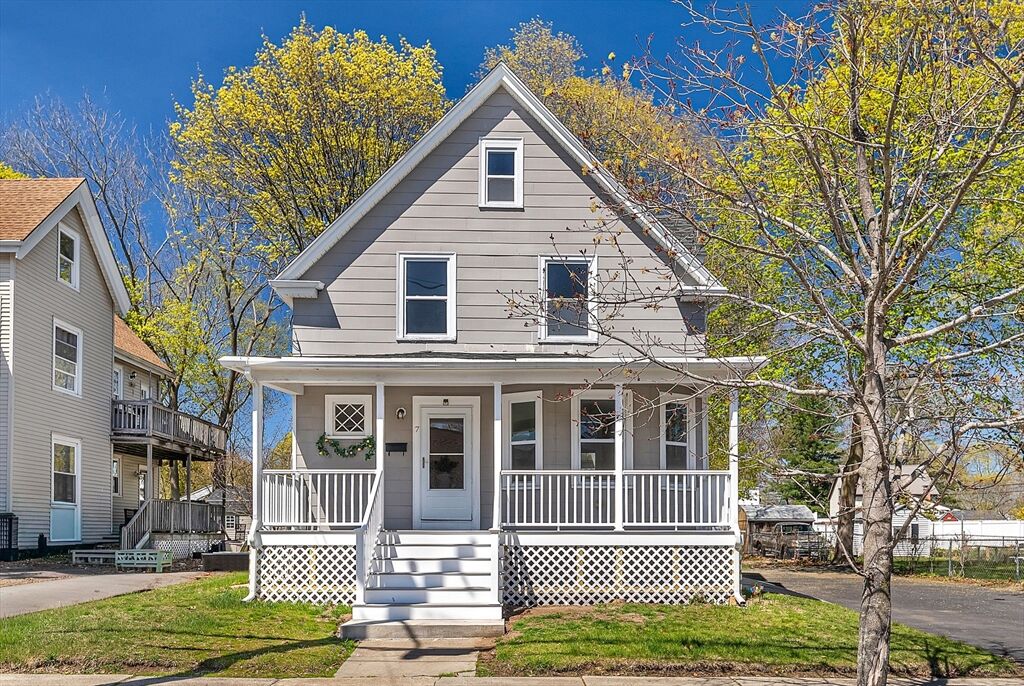 Property Photo: 7 Prospect St MA 01906