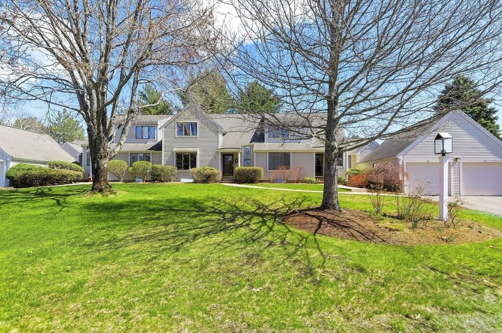 Property Photo: 5 Niblick Way 5 MA 01864