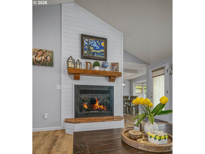 Property Photo:  1545 SW Hilary St  OR 97128 