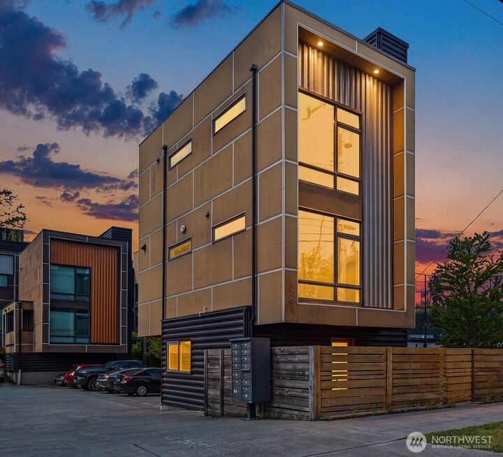 Property Photo: 1761 20th Avenue S WA 98144