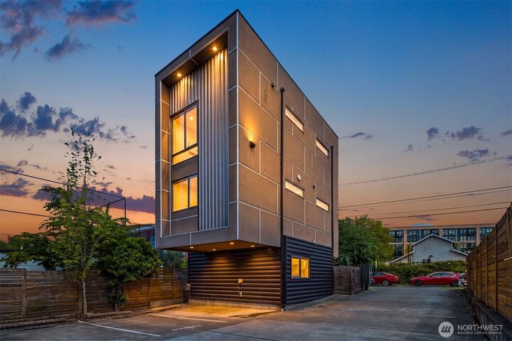 Property Photo:  1761  20th Avenue S  WA 98144 