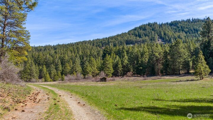 Property Photo:  32  Thornton Creek Lane  WA 98922 