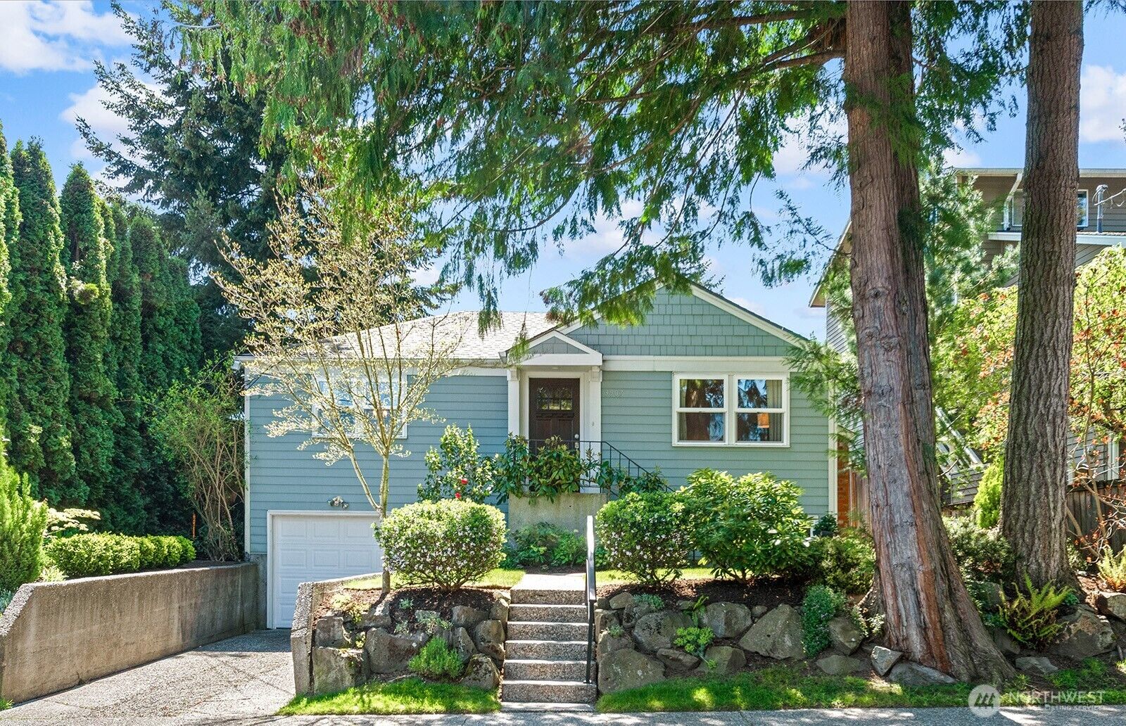 Property Photo:  3907 SW Ida Street  WA 98136 
