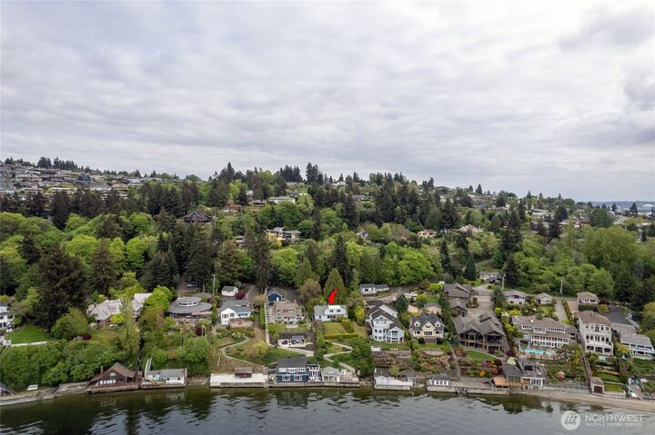 Property Photo:  5498  Hyada Boulevard NE  WA 98422 