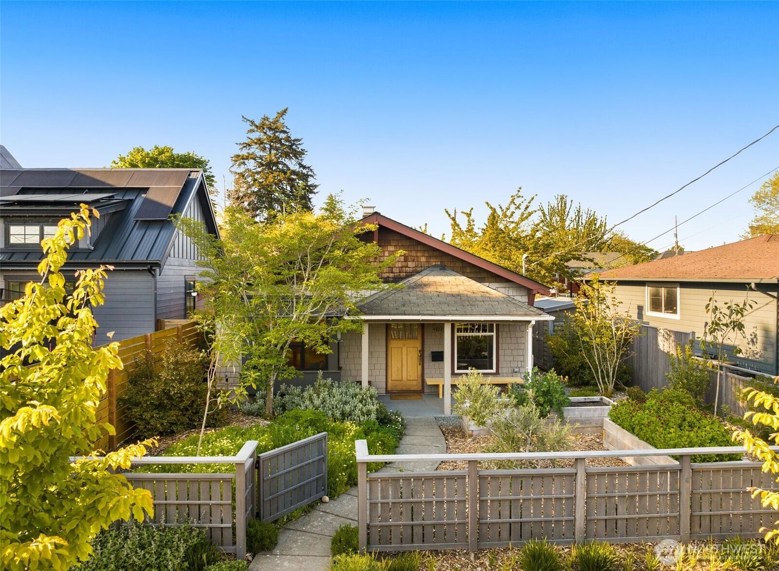 Property Photo:  4812 S Brandon Street  WA 98118 