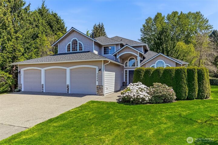 Property Photo:  7226  55th Street SE  WA 98290 