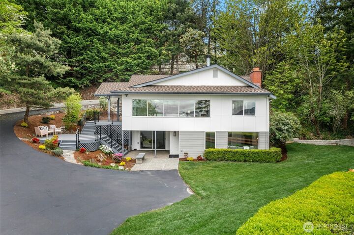 Property Photo:  8953 NE 116th Place  WA 98034 