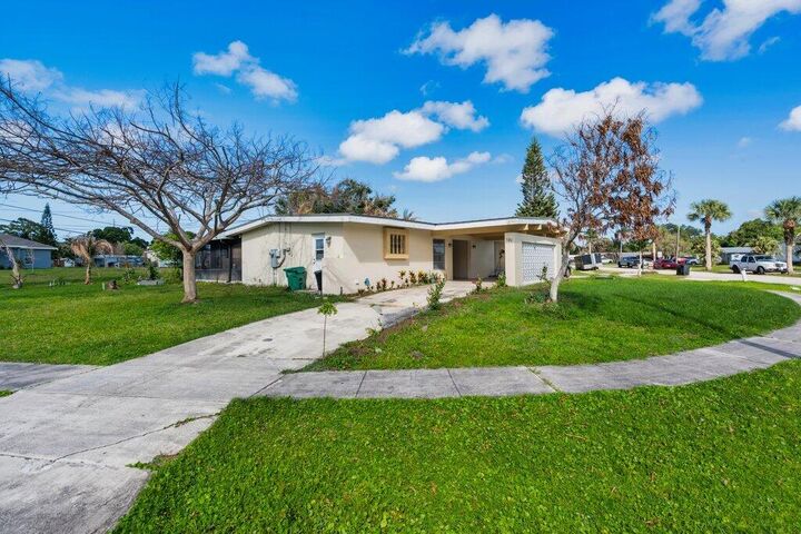 Property Photo:  181 Banyan Drive  FL 34952 