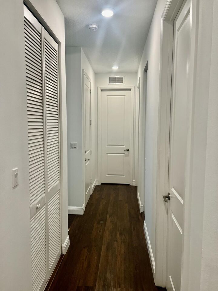 Property Photo: 4025 Marina Way FL 33064