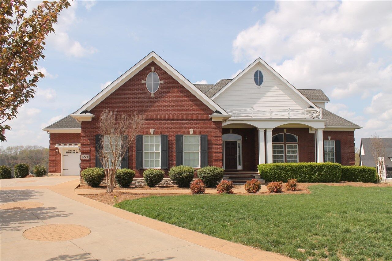 Property Photo:  1221 Drakes Ridge Lane  KY 42103 