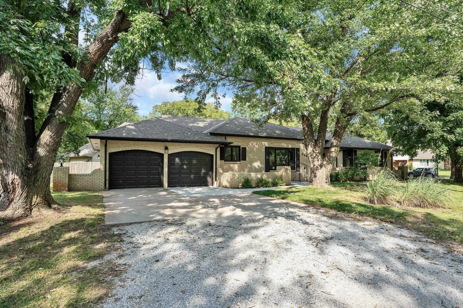 Property Photo:  3249 N Hood Ct  KS 67204 