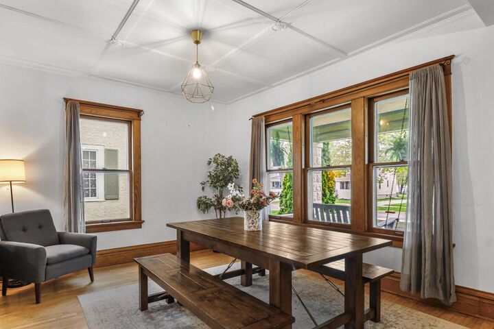 Property Photo:  831 Oakland Avenue  WI 53186 