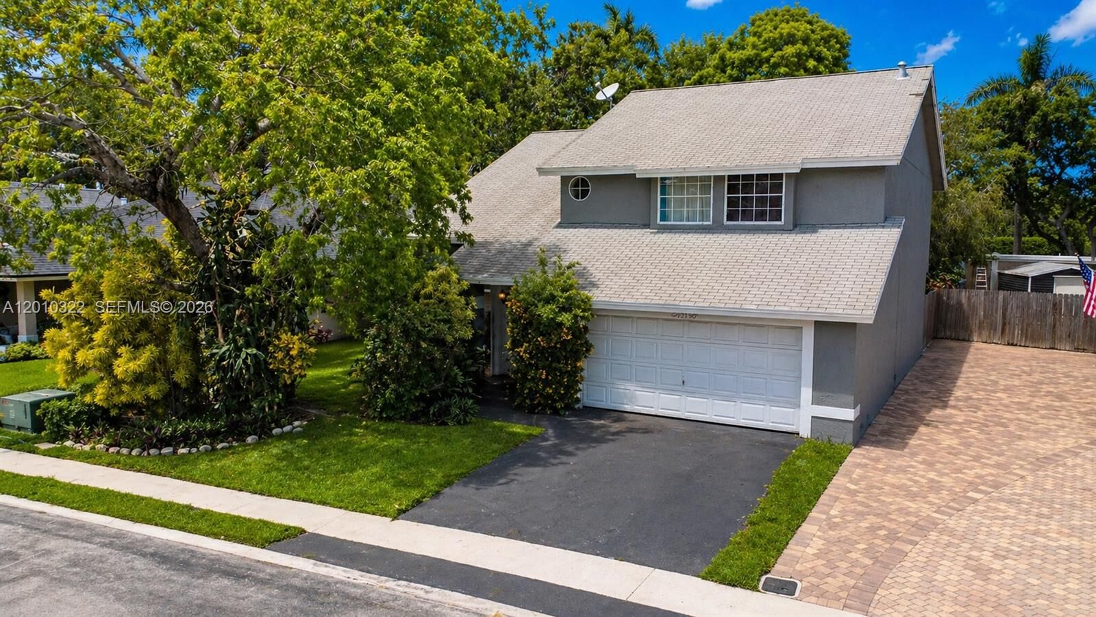Property Photo:  12113 NW 33rd St  FL 33323 