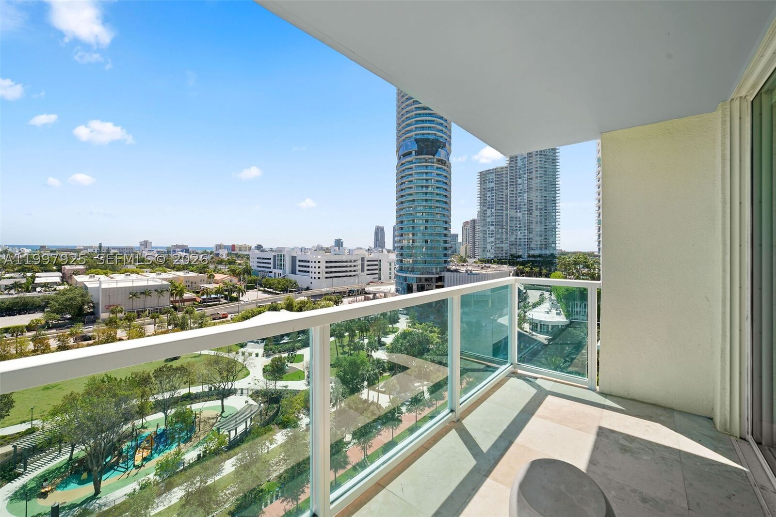 Property Photo: 650 West Ave 1104 FL 33139