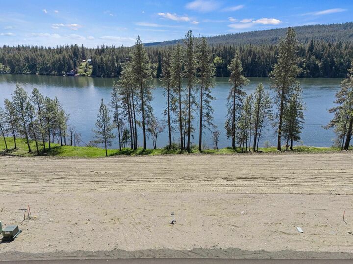 Property Photo:  Lot 7 Shoreline Way  WA 99026 