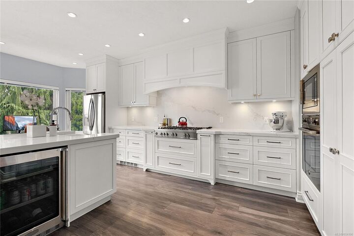 Property Photo:  207 Quebec St  BC V8W 1W2 